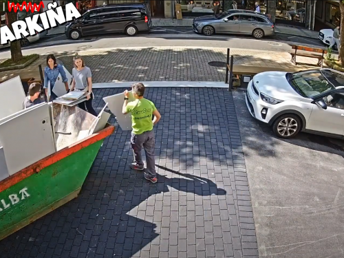 Auzolanean buru belarri